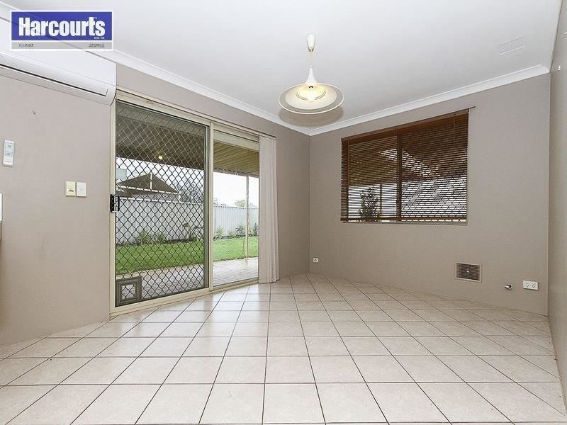 14 Drammen Elbow, Merriwa WA 6030