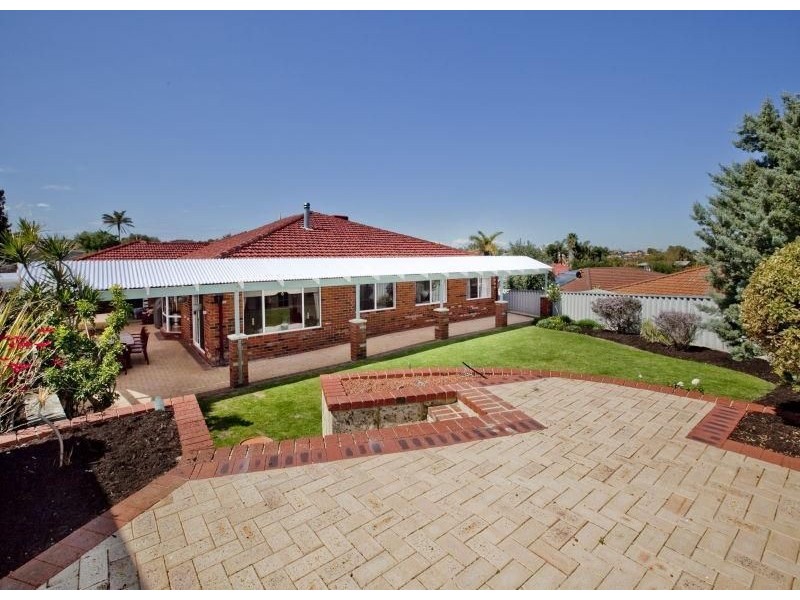 11 KAUFMAN AVENUE OCEAN REEF WA, Ocean Reef WA 6027