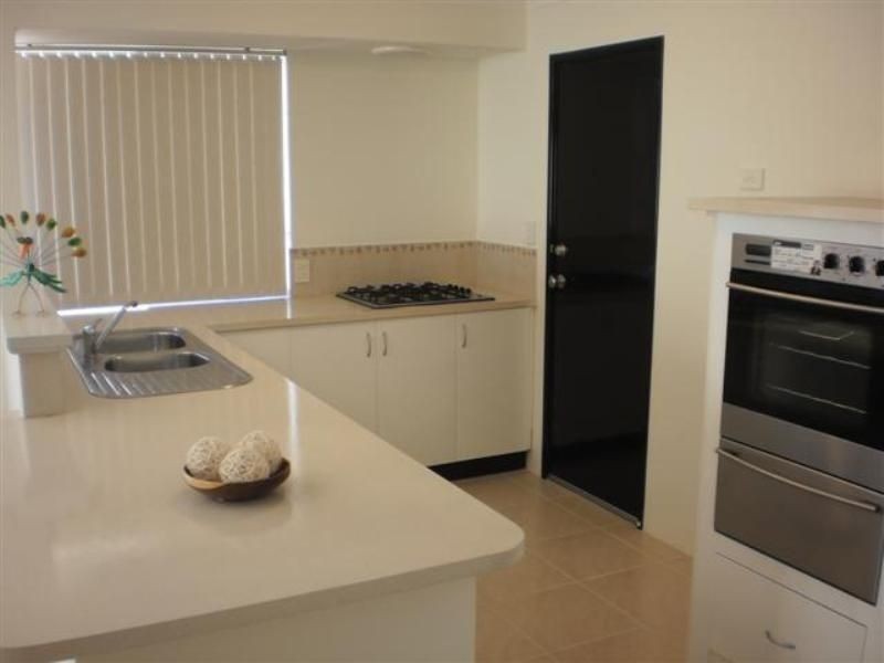 21 WADHURST ROAD  BUTLER  WA  603, Butler WA 6036