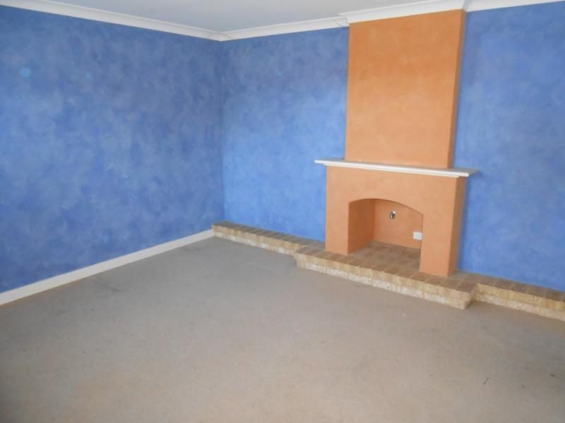 111 BALLADONG LOOP, Carramar WA 6031