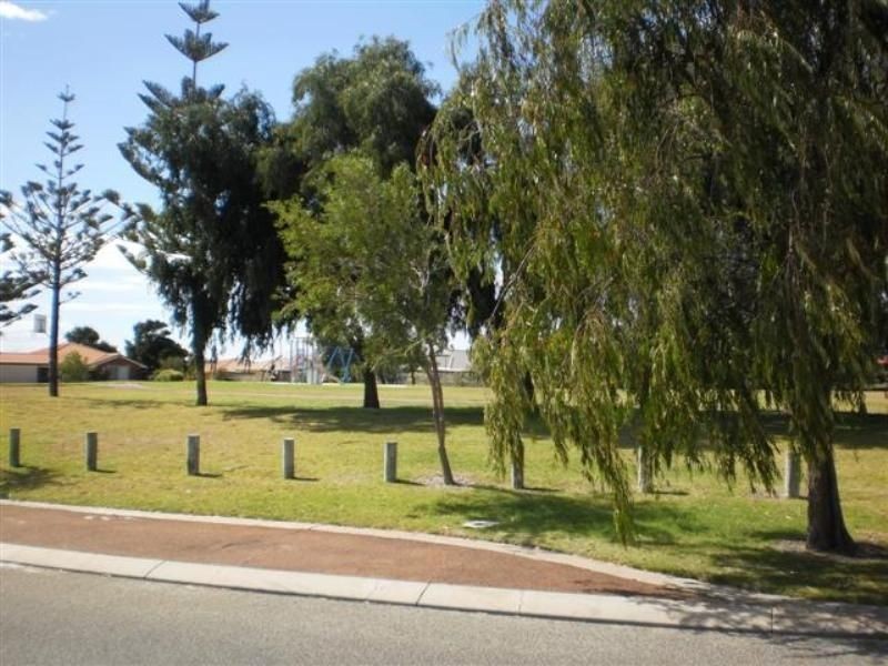 25 White Tern Elbow, Quinns Rocks WA 6030