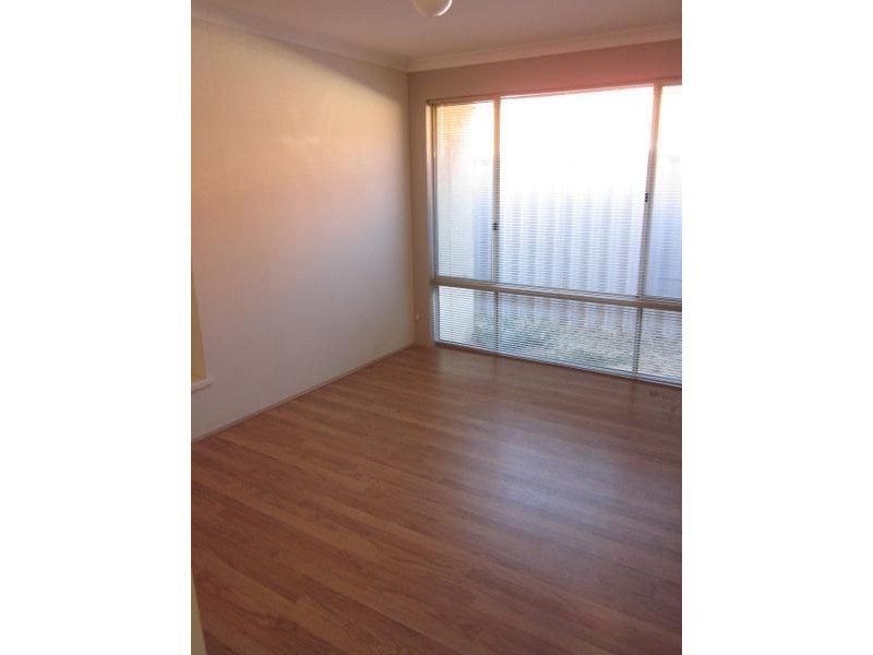 5 MELROSE CRESCENT, Kinross WA 6028