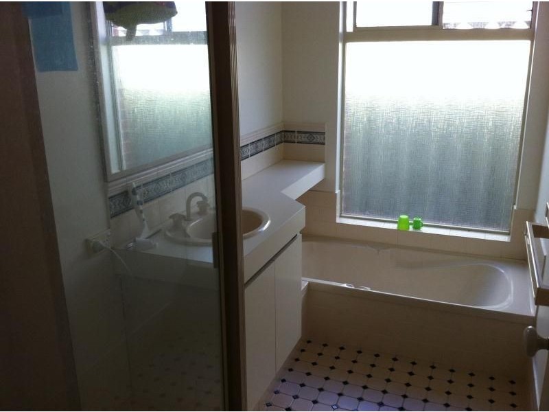 14 TARAKAN HEIGHTS, Marangaroo WA 6064