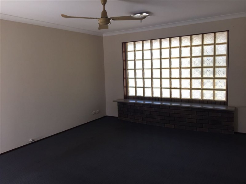 129 EDDYSTONE AVENUE, Craigie WA 6025