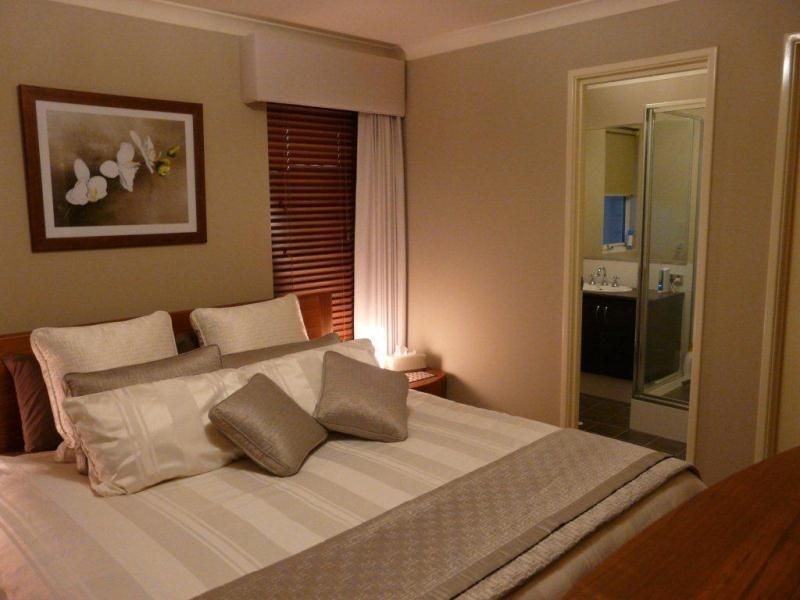 11 Westwood Meander, Carramar WA 6031