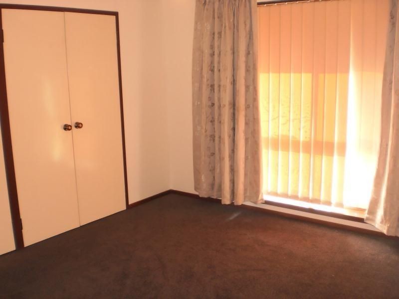 8 GREVILLEA WAY, Heathridge WA 6027