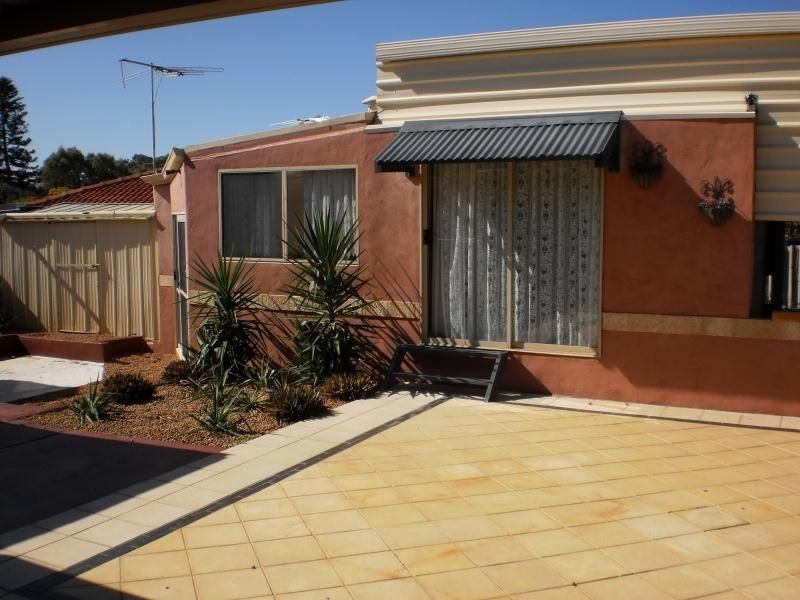 109 WARRANDYTE DRIVE, Craigie WA 6025