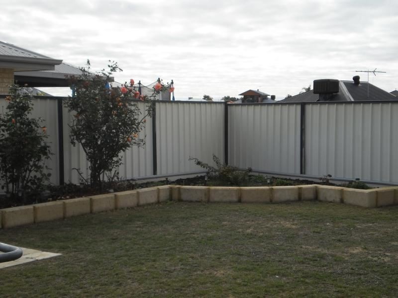 25 Roxburgh Circle, Kinross WA 6028