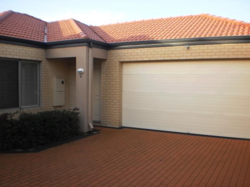 4/39 Cooper Street, Madeley WA 6065