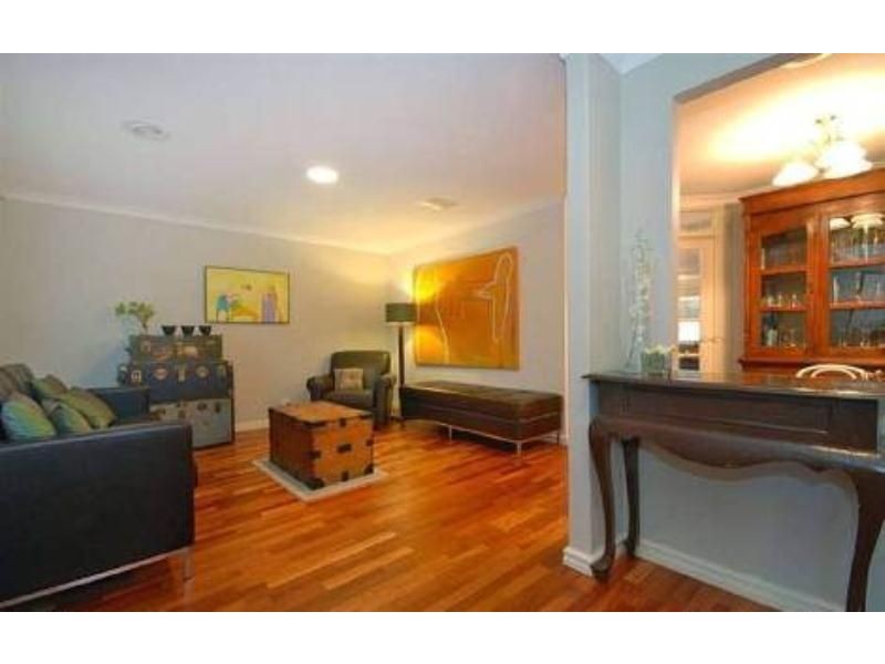 11 Caledonia Avenue, Currambine WA 6028