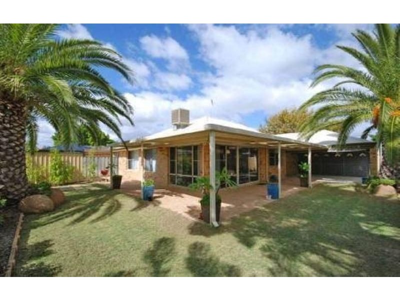 11 Caledonia Avenue, Currambine WA 6028