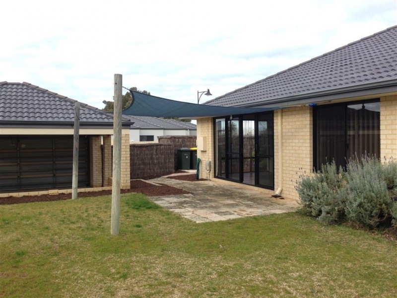 12 Oxted Link, Butler WA 6036