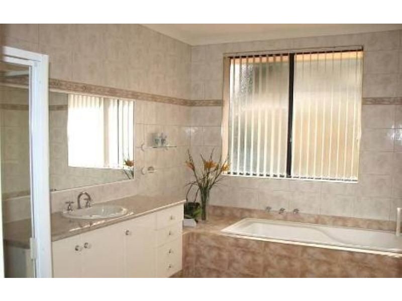 23 Delamere Ave, Currambine WA 6028