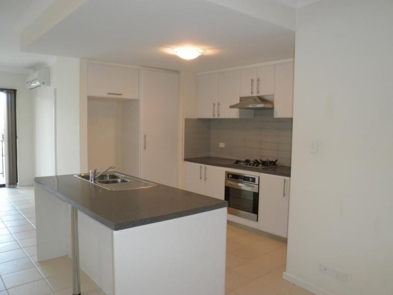 7/5 Eastleigh Loop, Currambine WA 6028