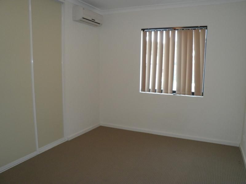 7/5 Eastleigh Loop, Currambine WA 6028