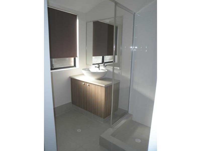 5 BENTHAM, Banksia Grove WA 6031