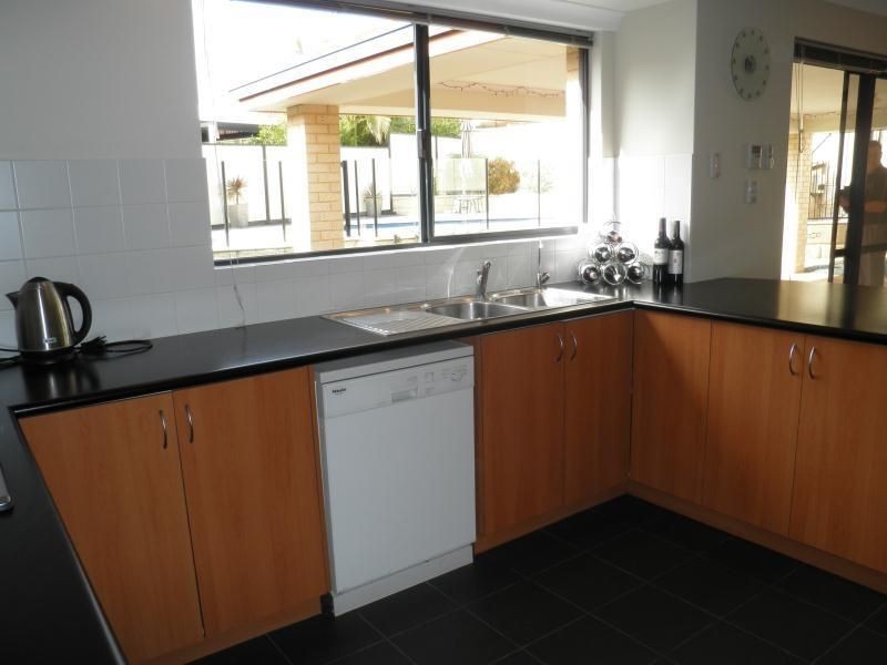 117 CLYDEBANK, Kinross WA 6028