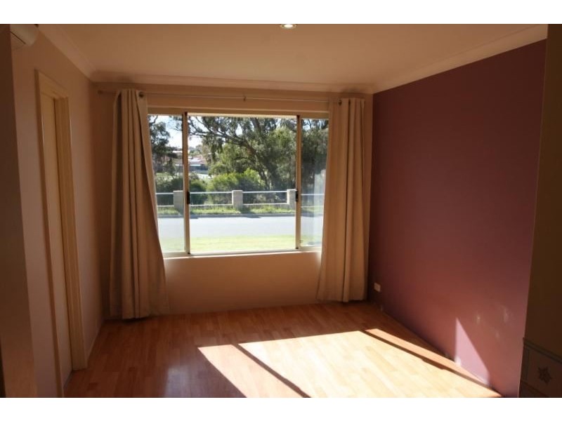 15 Durrington Glade, Clarkson WA 6030