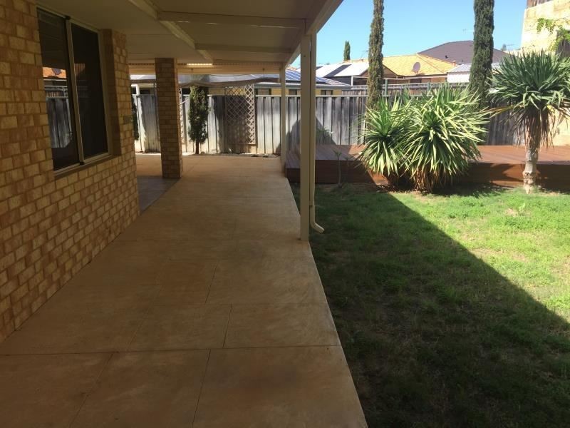 15 Durrington Glade, Clarkson WA 6030