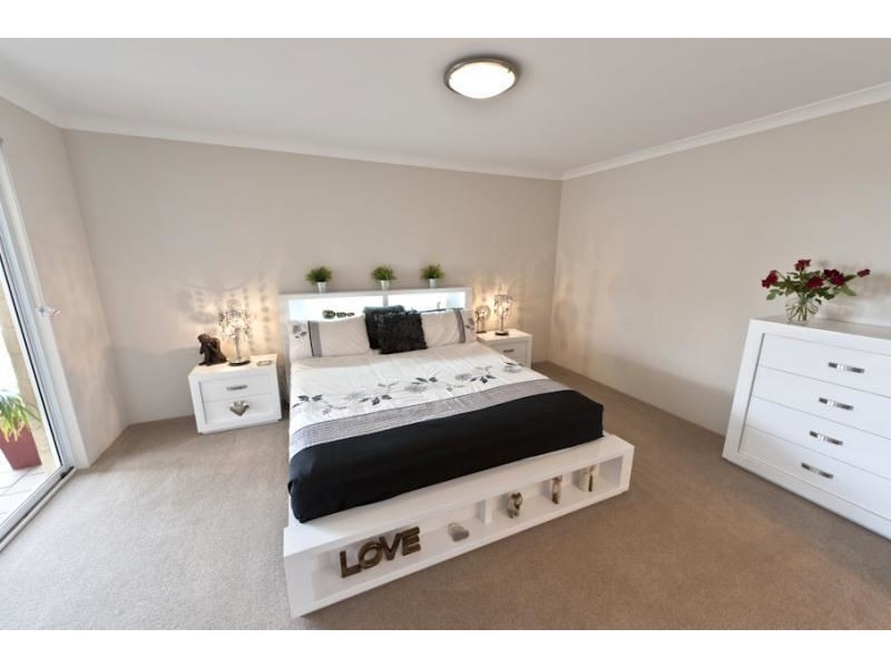 8 Dalmeny Link, Burns Beach WA 6028