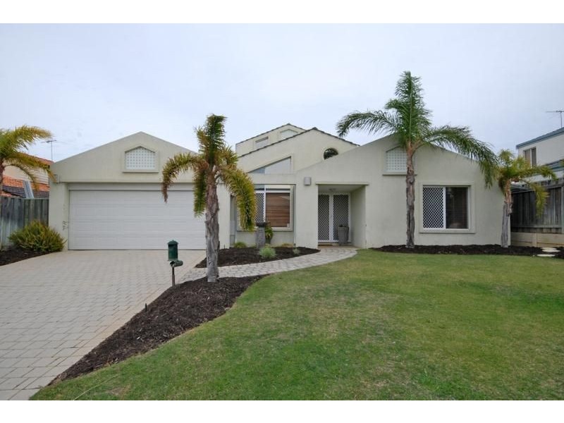 4 MONCLAIR PASS, Currambine WA 6028