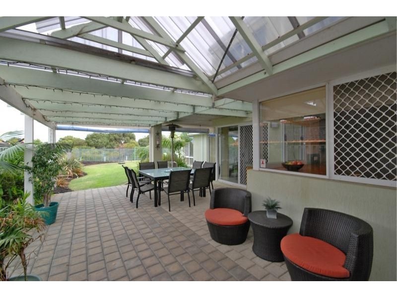 4 MONCLAIR PASS, Currambine WA 6028