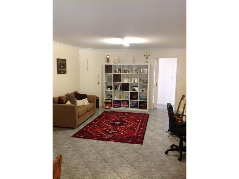 34 Monaltrie Loop, Carramar WA 6031