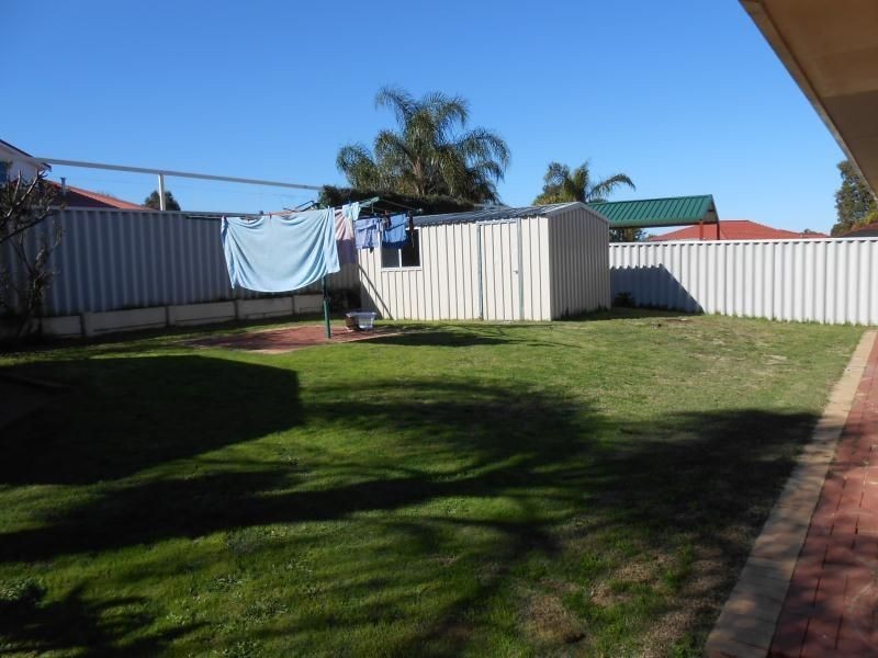 34 Monaltrie Loop, Carramar WA 6031