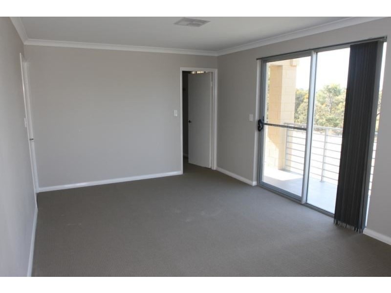 13 Esperanto Way, Westminster WA 6061