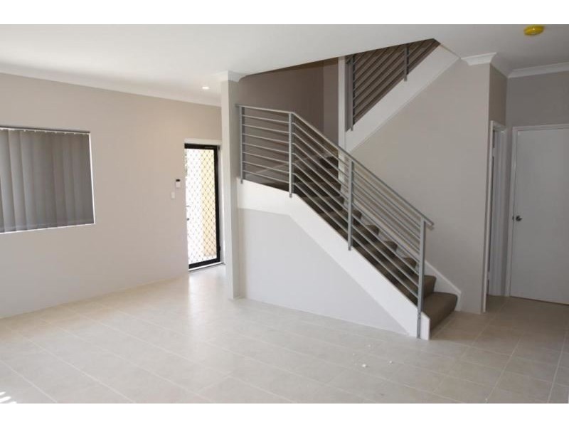 9 Esperanto Way, Westminster WA 6061