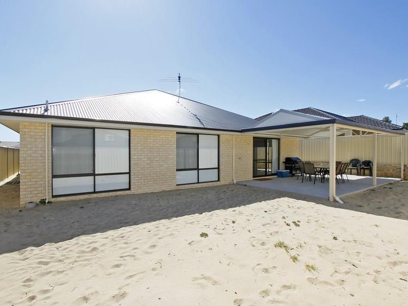 14 Lynella Circuit, Banksia Grove WA 6031