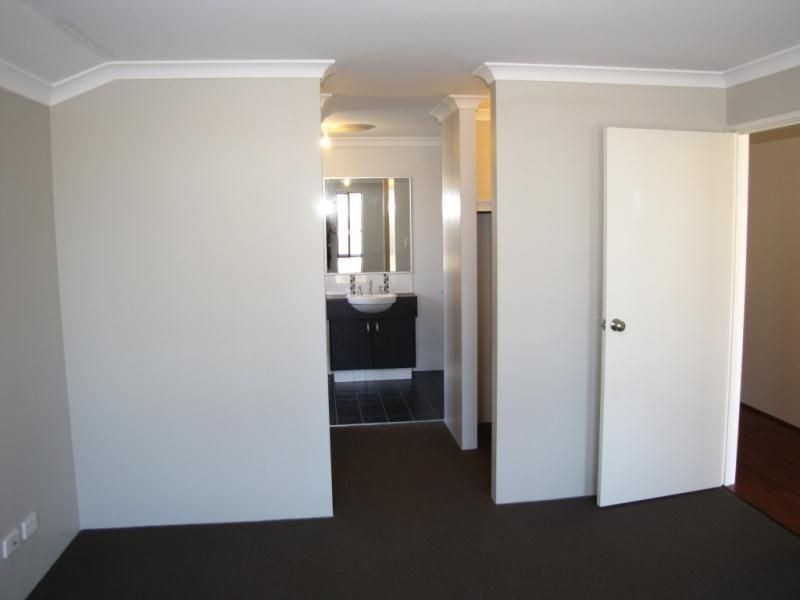 29 Joseph Banks Boulevard, Banksia Grove WA 6031