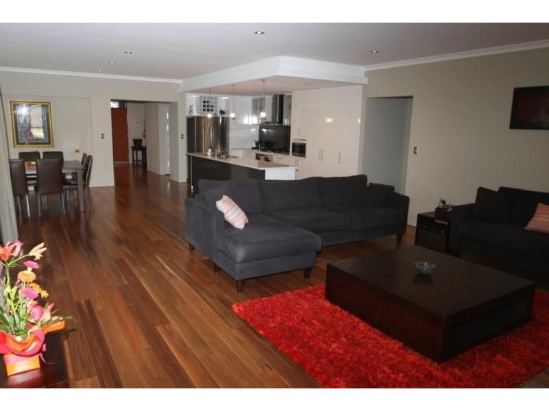 3 Seabreeze Avenue, Burns Beach WA 6028