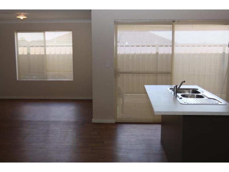 18 Stockholm Road, Wanneroo WA 6065