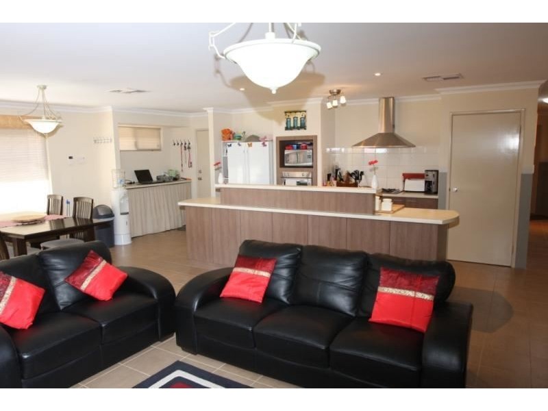 43 Liberty Drive, Clarkson WA 6030