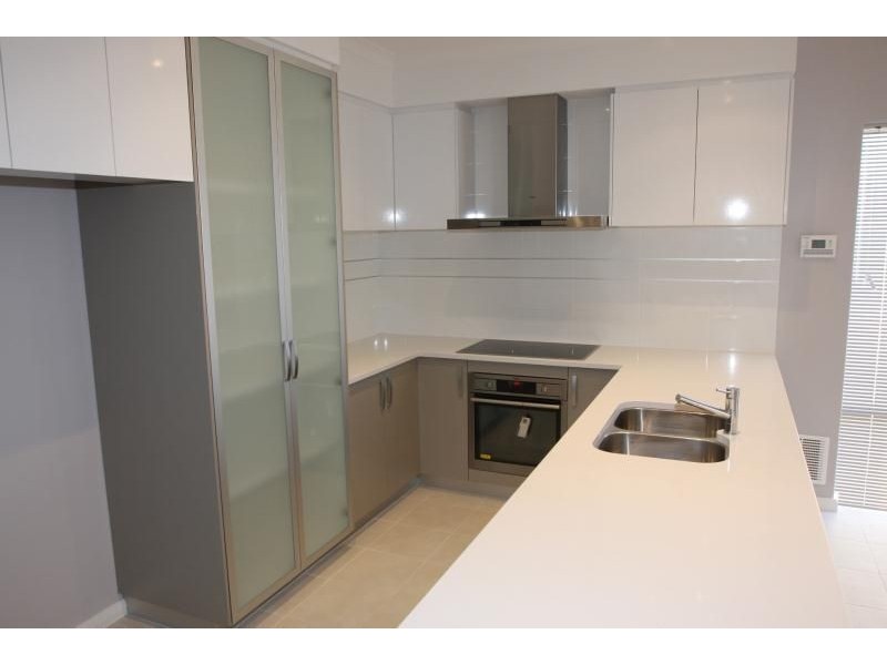 22 CVITAN BEND, Madeley WA 6065