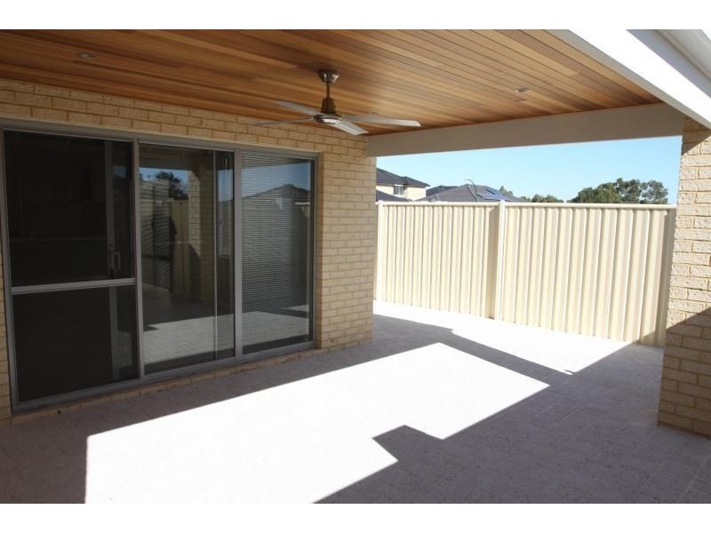 22 CVITAN BEND, Madeley WA 6065