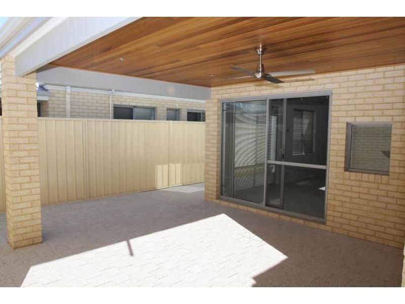 52 SUSAN ROAD, Madeley WA 6065