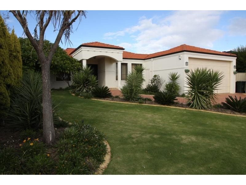 4 Conrad Way, Currambine WA 6028