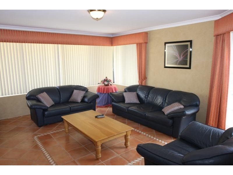 4 Conrad Way, Currambine WA 6028