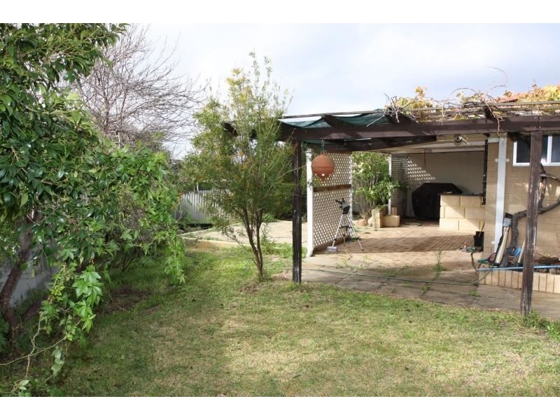 4A Cox Place, Craigie WA 6025