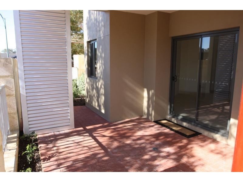 3/1 Walsh Loop, Joondalup WA 6027