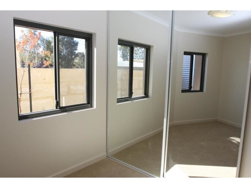 3/1 Walsh Loop, Joondalup WA 6027