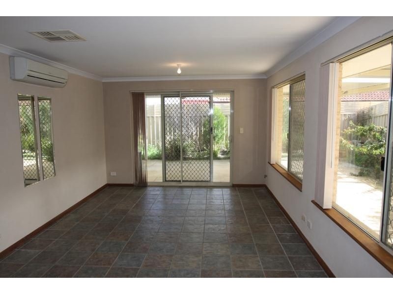 4 McCoy Place, Quinns Rocks WA 6030