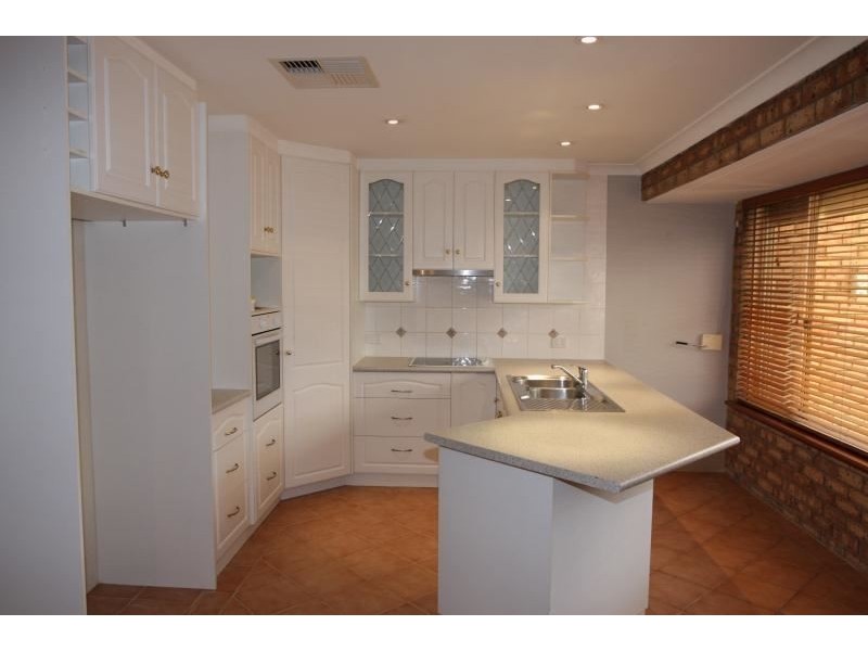 29 Tasman Road, Beldon WA 6027