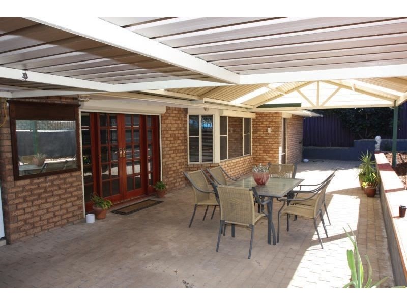 29 Tasman Road, Beldon WA 6027