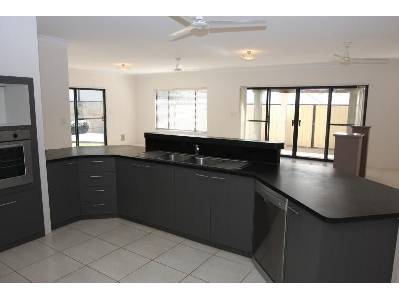 7 Cylinders Loop, Clarkson WA 6030