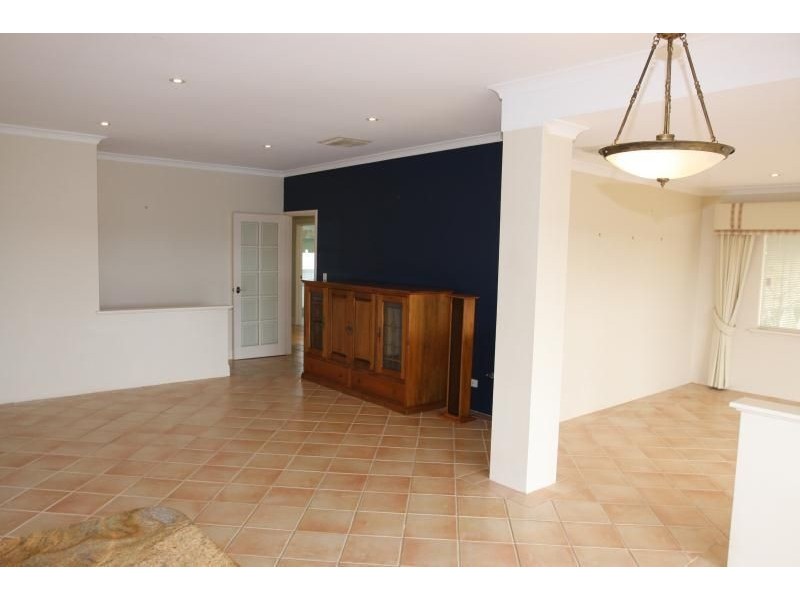 18 NARRAN CLOSE, Edgewater WA 6027