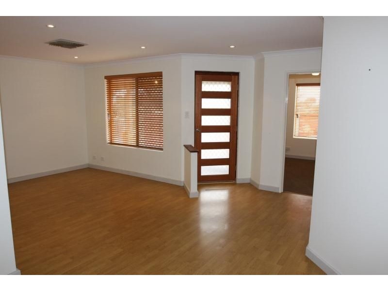 12 HOPMAN RISE, Clarkson WA 6030