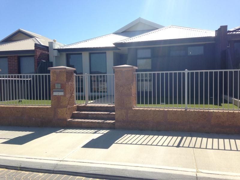 12 PROTEA WAY, Banksia Grove WA 6031